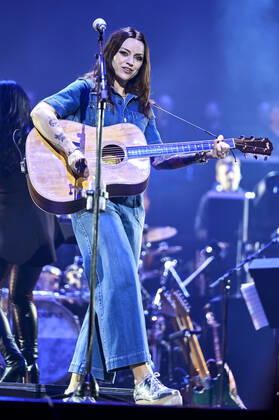 Amy Macdonald live bei der Night of the Proms 2022 in der ZAG Arena. Hannover, 08.12.2022