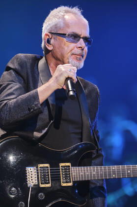 Nik Kershaw live bei der Night of the Proms 2022 in der ZAG Arena. Hannover, 08.12.2022