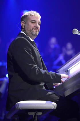 John Miles Jr. live bei der Night of the Proms 2022 in der ZAG Arena. Hannover, 08.12.2022