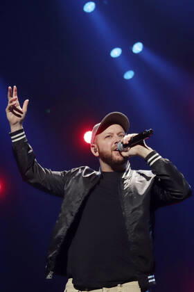 Matt Simons live bei der Night of the Proms 2022 in der Barclay Card Arena. Hamburg, 09.12.2022
