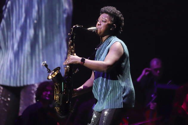 YolanDa Brown live bei der Night of the Proms 2022 in der Barclay Card Arena. Hamburg, 09.12.2022