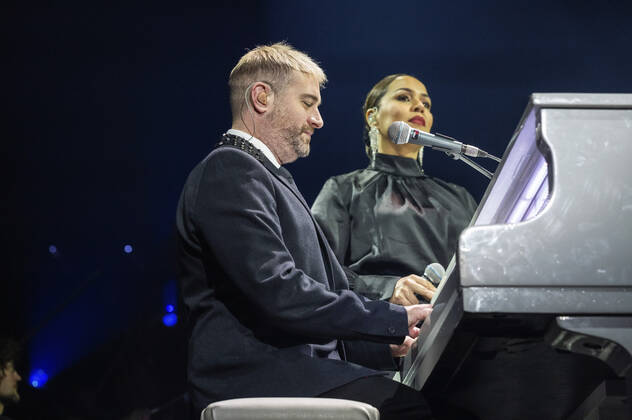 John Miles Jr. live bei der Night of the Proms 2022 in der ZAG Arena. Hannover, 08.12.2022