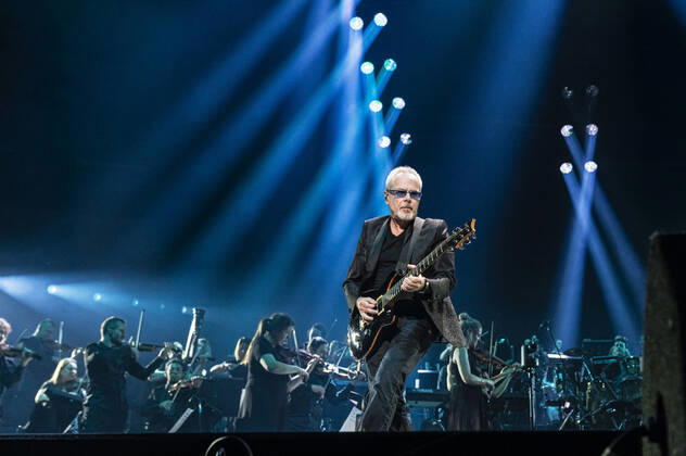 Nik Kershaw live bei der Night of the Proms 2022 in der ZAG Arena. Hannover, 08.12.2022