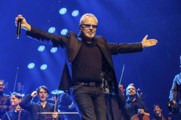 Nik Kershaw live bei der Night of the Proms 2022 in der ZAG Arena. Hannover, 08.12.2022