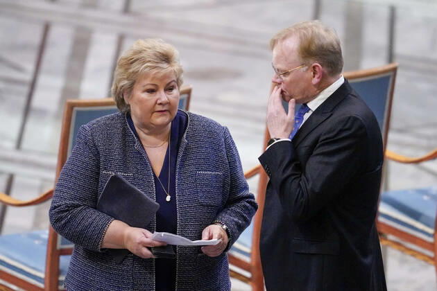 Oslo 20221210 Conservative leader Erna Solberg and her husband Sindre Finnes before the awarding of the Nobel Peace Prize for 2022 in an Oslo townhouse Saturday Oslo Norway xx,  Copyright: xRodrigoxFreitasx s2Ix_O9w-xY