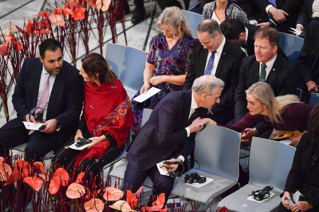 Oslo 20221210 Storting President Masud Gharahkhani, Marit Slagsvold Prime Minister Jonas Gahr Støre Ap, Minister of Justice Emilie Enger Mehl Sp, Minister of Transport Jon Ivar Nygard Ap and Municipal and District Minister Sigbjørn Gjelsvik Sp before the awarding of the Nobel Peace Prize for 2022 in Oslo townhouse on Saturday Oslo Norway xx,  Copyright: xRodrigoxFreitasx Z0Qzokg53fQ