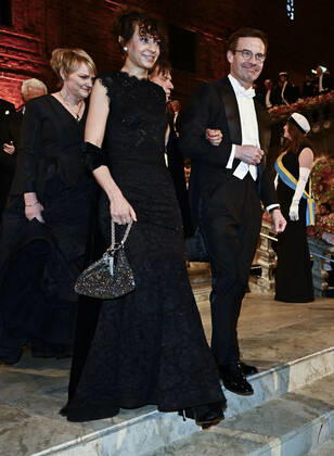 STOCKHOLM 20221210 Emanuelle Charpentier, Nobel Laureate in Chemistry 2020, and Prime Minister Ulf Kristersson during the Nobel Banquet in the City Hall in Stockholm on Saturday STOCKHOLM Sweden x10030x,  Copyright: xJonasxEkströmer TTx NOBEL 2022 BANKETTEN