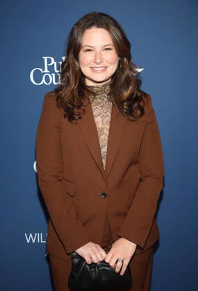 11 December 2022 beverly Hills, California - Katie Lowes. Public Counsel s Annual William O. Douglas Award Dinner Celebrating Viola Davis held at The Beverly Hilton in Beverly Hills. Beverly Hills USA - ZUMAa123 20221211_zaa_a123_007 Copyright: xFSx