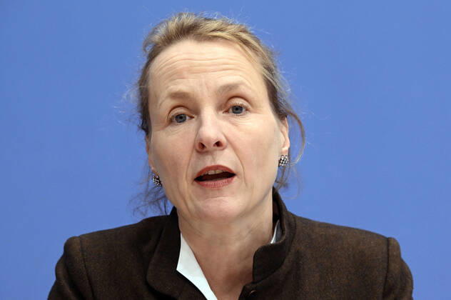 Anne Gidion bei der Bundespressekonferenz zum Rüstungsexportbericht 2022 der Gemeinsamen Konferenz Kirche und Entwicklung (GKKE) im Haus der Bundespressekonferenz. Berlin, 13.12.2022