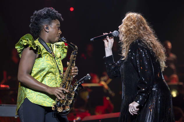 YolanDa Brown und Carol Decker (T Pau) live bei der Night of the Proms 2022 in der Messehalle. Erfurt, 13.12.2022