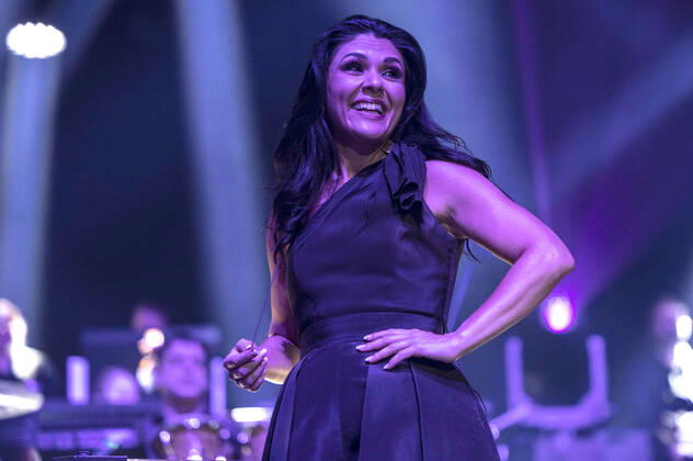 Alexandra Arrieche live bei der Night of the Proms 2022 in der Messehalle. Erfurt, 13.12.2022