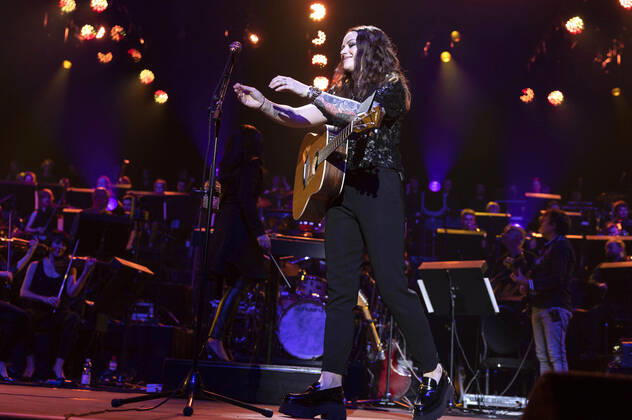 Amy Macdonald live bei der Night of the Proms 2022 in der Messehalle. Erfurt, 13.12.2022
