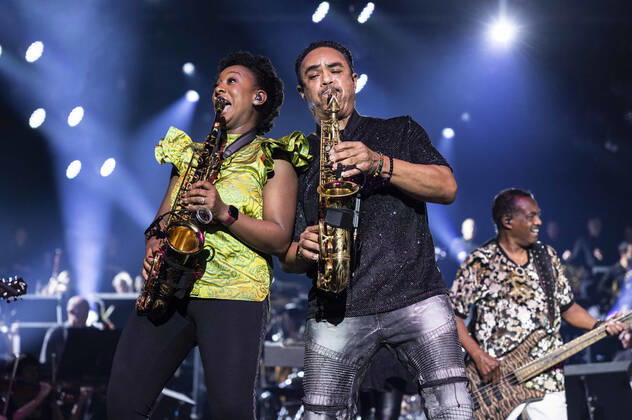 YolanDa Brown und Kool & The Gang live bei der Night of the Proms 2022 in der ZAG Arena. Hannover, 08.12.2022
