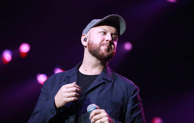 Night of the Proms 2022 13.12.2022, Erfurt, Messehalle, Night of the Proms 2022 Das Antwerp Philharmonic Orchestra und der Chor Fine Fleur unter Leitung der Dirigentin Alexandra Arrieche begleiten die Stars im Bild: Matt Simons