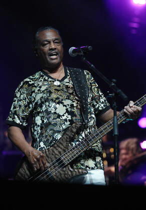 Night of the Proms 2022 13.12.2022, Erfurt, Messehalle, Night of the Proms 2022 Das Antwerp Philharmonic Orchestra und der Chor Fine Fleur unter Leitung der Dirigentin Alexandra Arrieche begleiten die Stars im Bild: Kool & the Gang
