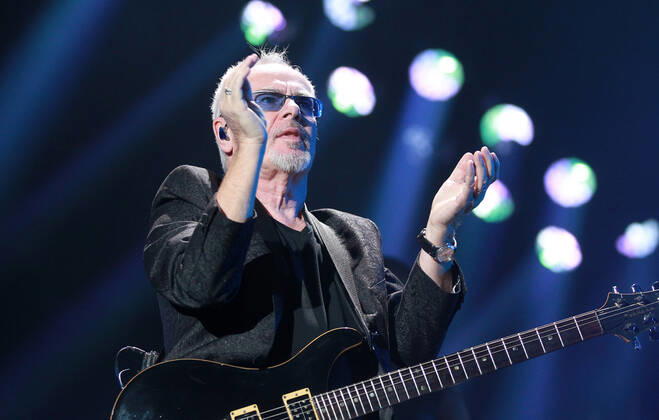 Night of the Proms 2022 13.12.2022, Erfurt, Messehalle, Night of the Proms 2022 Das Antwerp Philharmonic Orchestra und der Chor Fine Fleur unter Leitung der Dirigentin Alexandra Arrieche begleiten die Stars im Bild: Nik Kershaw