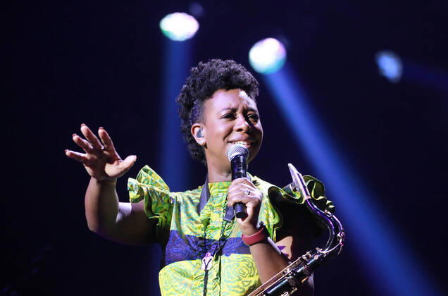 Night of the Proms 2022 13.12.2022, Erfurt, Messehalle, Night of the Proms 2022 Das Antwerp Philharmonic Orchestra und der Chor Fine Fleur unter Leitung der Dirigentin Alexandra Arrieche begleiten die Stars im Bild: Saxofonistin YolanDa Brown