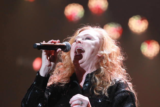 Night of the Proms 2022 13.12.2022, Erfurt, Messehalle, Night of the Proms 2022 Das Antwerp Philharmonic Orchestra und der Chor Fine Fleur unter Leitung der Dirigentin Alexandra Arrieche begleiten die Stars im Bild: Carol Decker