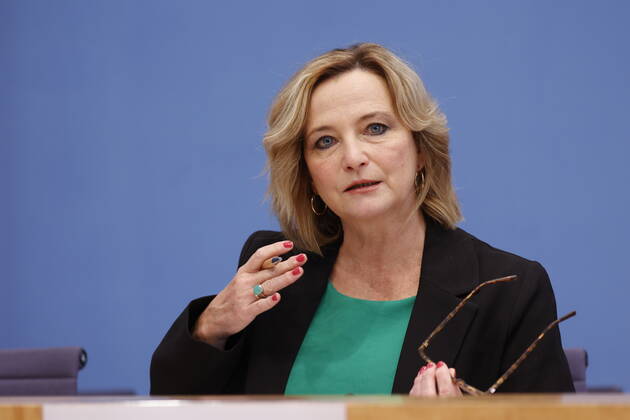 Prof. Dr. Petra Bendel, Vorsitzende des Sachverständigenrat für Integration und Migration (SVR) , Deutschland, Berlin, Bundespressekonferenz, Thema: Ergebnisse des SVR-Integrationsbarometers 2022