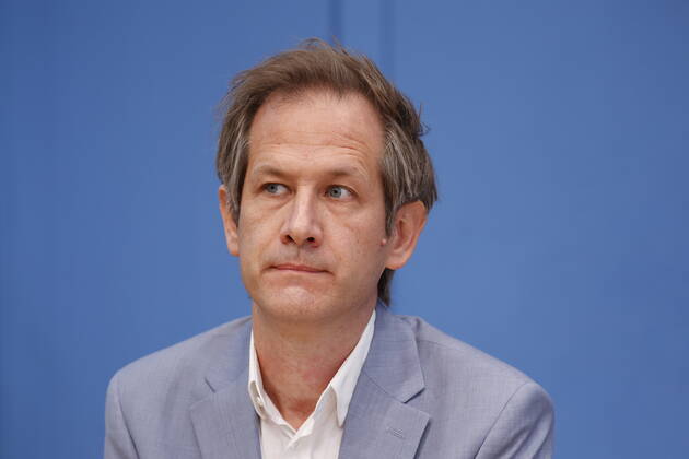 Prof. Dr. Marc Helbling, Mitglied des Sachverständigenrat für Integration und Migration (SVR) , Deutschland, Berlin, Bundespressekonferenz, Thema: Ergebnisse des SVR-Integrationsbarometers 2022