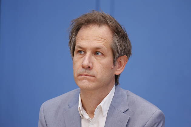 Prof. Dr. Marc Helbling, Mitglied des Sachverständigenrat für Integration und Migration (SVR) , Deutschland, Berlin, Bundespressekonferenz, Thema: Ergebnisse des SVR-Integrationsbarometers 2022