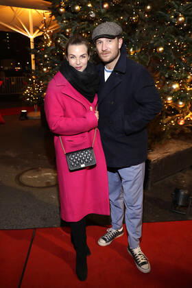 Annika Lau und ihr Ehemann Frederick Lau bei der Roncalli Weihnachtscircus Premiere am 17.12.2022 in Berlin Roncalli Weihnachtscircus Premiere in Berlin