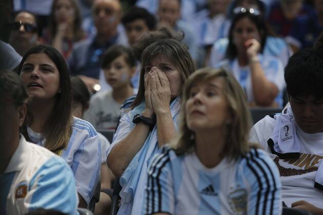 Santiago, December 18, 202 Argentines celebrate Qatar World Cup final in Argentine embassy in Chile Celebrate goals Argentines Juan Eduardo Lopez Aton Chile, Santiago Chile Aton 666154  Copyright: JUANxEDUARDOxLOPEZ ATONxCHILE