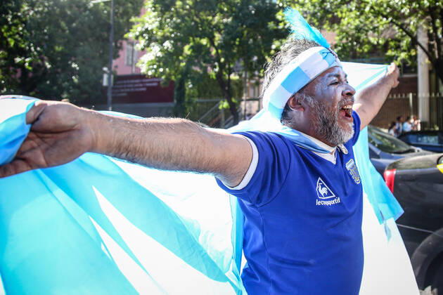 December 18, 2022, Buenos Aires, Argentina: Argentina fan celebrates their championship in the World Cup Qatar 2022. Buenos Aires Argentina - ZUMAs197 20221218_zaa_s197_263 Copyright: xRobertoxTuerox