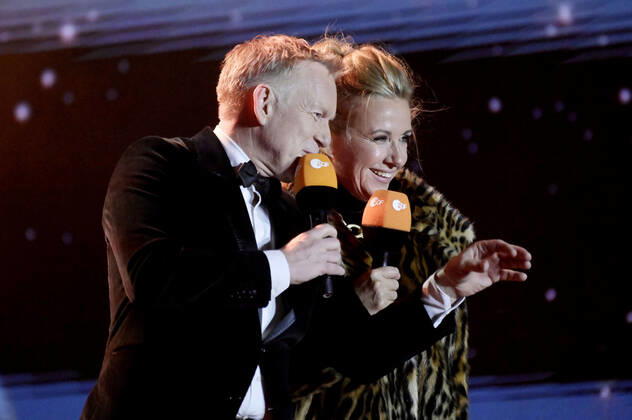 Johannes B. Kerner und Andrea Kiewel in der Silvestershow Celebrate at the Gate - Willkommen 2023 am Brandenburger Tor. Berlin, 31.12.2022