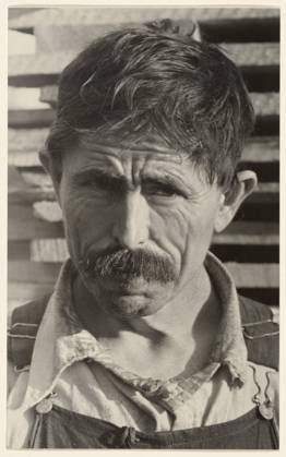 RECORD DATE NOT STATED Frank Tengle, A Cotton Sharecropper, Hale County, Alabama Fred Ricketts, Cotton Tenant Farmer. Walker Evans (American, 1903 - 1975) Copyright: xpiemagsx gb08332 !ACHTUNG AUFNAHMEDATUM GESCHÄTZT!