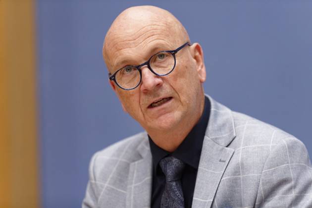 Städte- und Gemeindebund blickt auf 2023 2023-01-04, Deutschland, Berlin - Bundespressekonferenz: Der Deutsche Städte- und Gemeindebund (DStGB) blickt auf das Jahr 2022 zurück und gibt einen Ausblick auf 2023. Im Bild Uwe Brandl, Präsident des DStGB und Erster Bürgermeister der Stadt Abensberg.