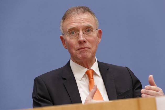 Städte- und Gemeindebund blickt auf 2023 2023-01-04, Deutschland, Berlin - Bundespressekonferenz: Der Deutsche Städte- und Gemeindebund (DStGB) blickt auf das Jahr 2022 zurück und gibt einen Ausblick auf 2023. Im Bild Dr. Gerd Landsberg, Geschäftsführendes Präsidialmitglied des DStGB.