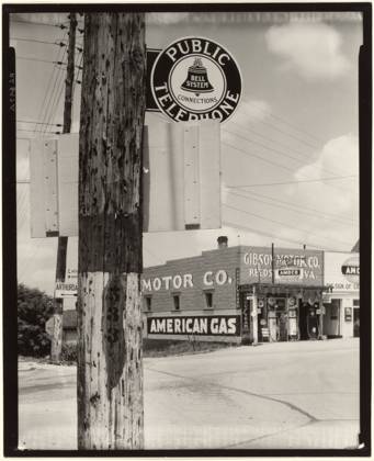 RECORD DATE NOT STATED Highway Corner, Reedsville, West Virginia. Walker Evans (American, 1903 - 1975) Copyright: xpiemagsx gb45899 !ACHTUNG AUFNAHMEDATUM GESCHÄTZT!