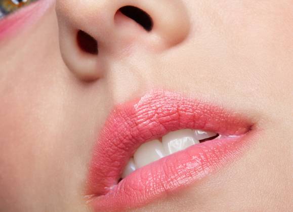 Closeup macro portrait of female part of face. Human woman lips with day beauty makeup Human mouth and nose. Closeup macro portrait of female part of face. Woman lips with day beauty makeup. Copyright: xZoonar.com SergeyxPistyazhnyukx(SergxZastavkin)x 17682579 ,model released, Symbolfoto ,property released