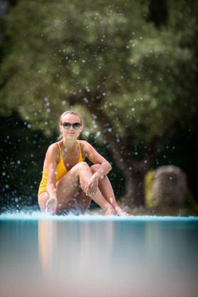  Young Beautiful Suntanned Woman wearing sunglasses relaxing next to a Swimming Pool on a lovely Summer Day, Young Beautiful Suntanned Woman wearing sunglasses relaxing next to a Swimming Pool on a lovely Summer Day, Young Beautiful Suntanned Woman wearing sunglasses relaxing next to a Swimming Pool on a lovely Summer Day model released, Symbolfoto , 02.11.2022, Copyright: xLightpoetx Panthermedia32639427.jpg