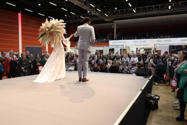 Impressionen der Hochzeits und Festmesse 2023 in der Siegerlandhalle Messe zum Thema Hochzeit und Fest am 14.01.2023 in Siegen Deutschland. Nur Redaktionelle Nutzung