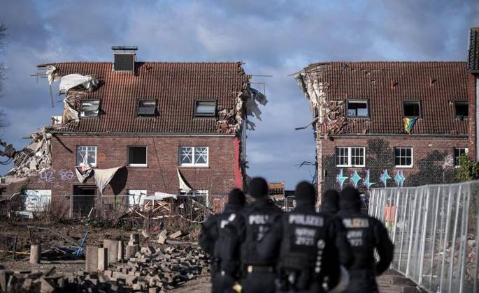 Bilder des Jahres 2023, News 01 Januar News Themen der Woche KW02 News Bilder des Tages Lützerath - Räumung Tag 5 Copyright: FabianxStrauch