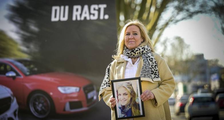 Plakate gegen Raser in Dortmund. Copyright: RalfxRottmann