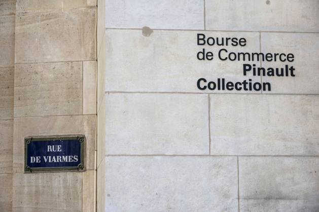 RECORD DATE NOT STATED Paris (France): building of the Bourse de commerce (Commodities Exchange) and the Pinault Collection Paris (France): building of the Bourse de commerce (Commodities Exchange) The Pinault collection in the former Commodity Exchange building renovated and converted into a Parisian museum housing Francois Pinault s private collection of contemporary art. Street sign, rue de Viarmes street Ile de France; Paris 75 Ile-de-France Europe; Western Europe; France Copyright: xYvergniauxxJ Andia.frx 399908
