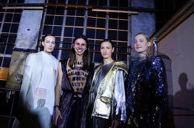 Bilder des Jahres 2023, Entertainment 01 Januar Entertainment Themen der Woche KW03 Entertainment Bilder des Tages Germany: Jean Gritsfeldt AW23 24 Fashion Show from Kyiv Berlin: The photo shows models on the catwalk with the new AW 23 24 collection by designer Jean Gritsfeldt from the Ukraine and the Desiner Jean Gritsfeldt in the old power plant on Wilhelminenhofstrasse in Oberschoeneweide. Berlin Germany Copyright: SimonexKuhlmey