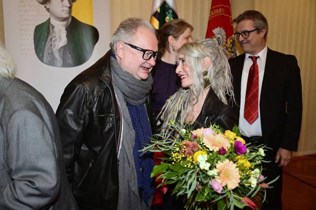 Heinz Rudolf Kunze und Sarah Lesch bei der Verleihung des Lessing-Preises 2023 des Freistaates Sachsen im Rathaus. Kamenz, 21.01.2023