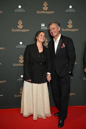 STOCKHOLM 20230123 The damage player Pernilla August with the target Isac Larsson arrives on the red carpet at the Guldbaggegala at Circus in Stockholm STOCKHOLMK SWEDEN x10040x,  Copyright: xAndersxWiklund TTx GULDBAGGEN 2023 TTABB0000000000154486