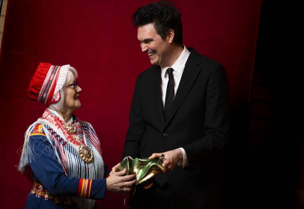 STOCKHOLM 20230123 The director Thomas Jackson th received the award for best documentary film for Historjá stygyn for Sápmi about Britta Marakatt Labba tv STOCKHOLM SWEDEN x10050x,  Copyright: xPontusxLundahlx xTTx GULDBAGGEN 2023 TTABB0000000000154653