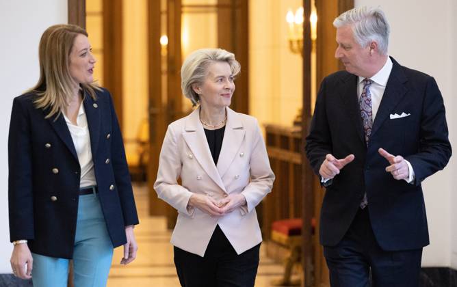 European Parliament chairwoman Roberta Metsola, European Commission president Ursula Von der Leyen and King Philippe - Filip of Belgium pictured at an audience with the King, ahead of the New Year s reception organized by the Royal Family at the Royal Palace in Brussels for the heads of the European institutions and the diplomats and chiefs of mission (ambassadors and consuls) accredited to the European institutions, Tuesday 24 January 2023. BENOITxDOPPAGNE 58697870
