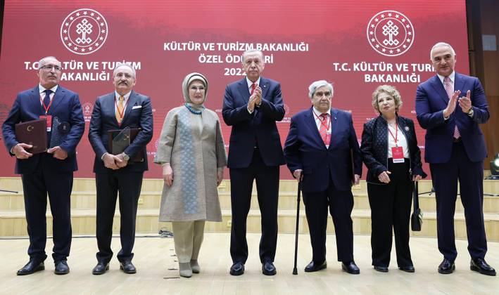 Turkish President Recep Tayyip Erdogan participates in the award ceremony of the Ministry of Culture and Tourism, in Ankara Turkish President Recep Tayyip Erdogan participates in the award ceremony of the Ministry of Culture and Tourism, in Ankara on January 24, 2023. Photo by Turkish presidency apaimages Ankara Ankara Turkey 240123_Ankara_TP_00 (1) Copyright: xapaimagesxTurkishxpresidencyx xapaimagesx