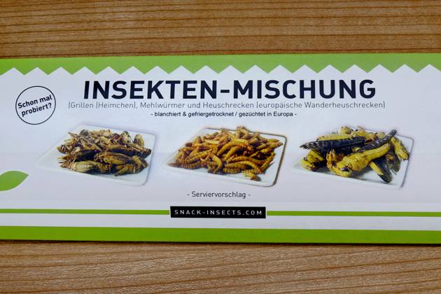essbare Insekten essbare Insekten, 27.01.2023, Borkwalde, Brandenburg, In einer Verpackung befinden sich essbare Insekten.