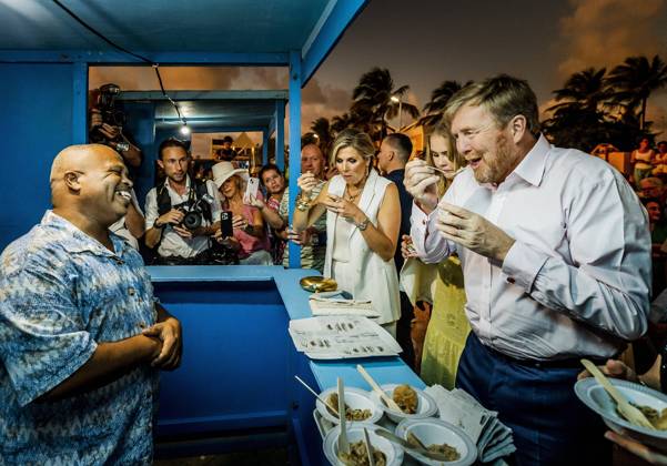 Bilder des Jahres 2023, Entertainment 01 Januar Entertainment Themen der Woche KW04 Entertainment Bilder des Tages BONAIRE - King Willem-Alexander, Queen Maxima and Princess Amalia during the visit to the Taste of Bonaire event. The Crown Princess has a two-week introduction to the countries of Aruba, Curacao and Sint Maarten and the islands that form the Caribbean Netherlands: Bonaire, Sint Eustatius and Saba. ANP REMKO DE WAAL netherlands out - belgium out