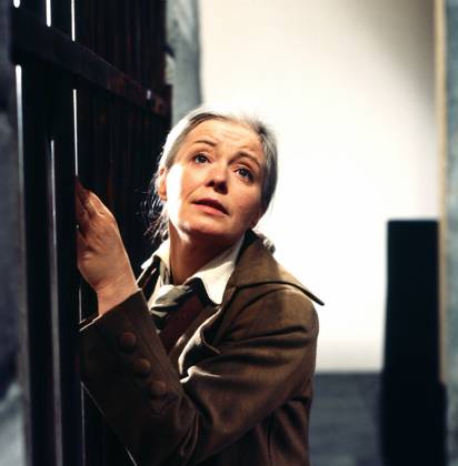 Sonntagskonzert: Das Spiel kann beginnen Sonntagskonzert: Das Spiel kann beginnen, Klassik-Sendereihe, Deutschland 1978, Regie: Hartmut Schottler, Mitwirkende: Gwyneth Jones (dramatischer Sopran), britische Opernsängerin, Deutschland , Deutschland Copyright: FredxLindinger Nur redaktionelle Nutzung. Editorial usage only. LIN_7601002254 EDITORIAL USE ONLY