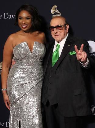 February 4, 2023, Los Angeles, California, USA: Jennifer Hudson and Clive Davis at the 65th Pre-Grammy Gala held at The Beverly Hilton in Beverly Hills California on Saturday February 4, 2023. BNS PI Los Angeles USA - ZUMAp124 20230204_zaa_p124_222 Copyright: xBURTxHARRISx