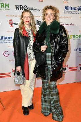 Katja Riemann mit Tochter Paula Riemann bei der Verleihung des Askania Award 2023 im Capital Club im Hilton Hotel. Berlin, 14.02.2023